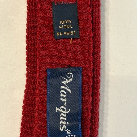 Marquis Burgundy Wool Knit Square Tip Necktie 2 x 49 inches RN 56152 - Picture 3 of 3